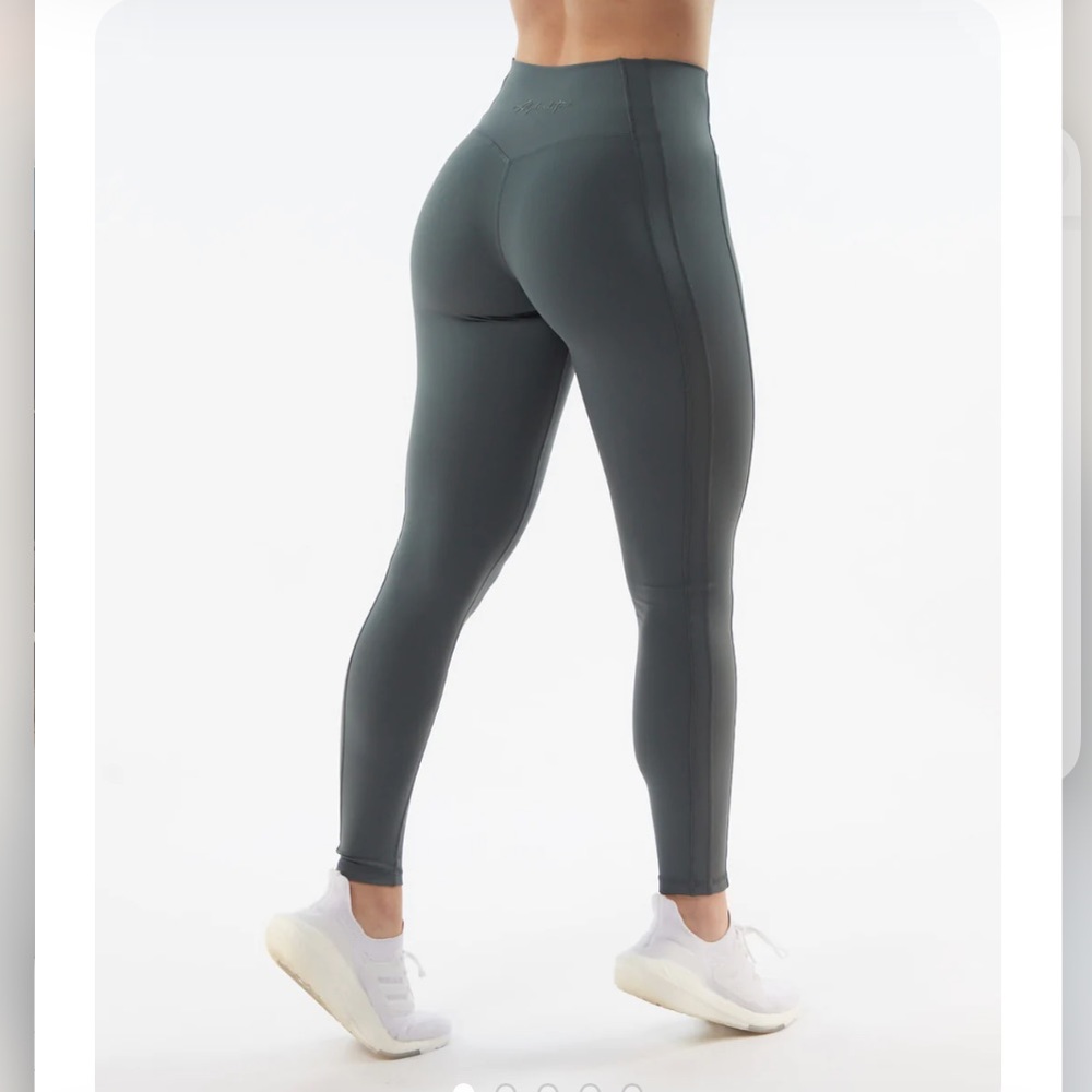 Pulse Kinetic Leggings - Porcelain Gray
